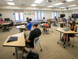 The First Day of Classes Start With Masks, Distancing and Vigorous Classrooms